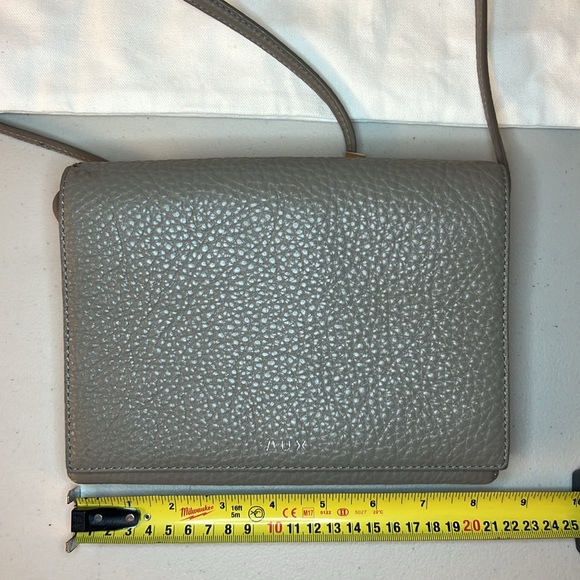 Aritzia Auxiliary Grey Calisch Pebble Leather Crossbody Bag - Picture 10 of 10